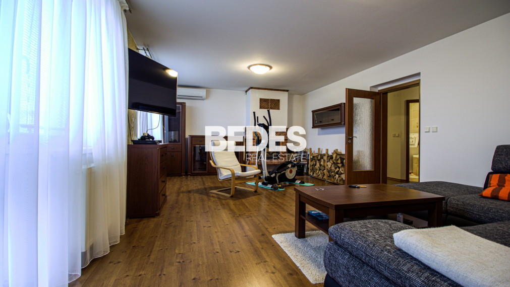 BEDES | PEZINOK, 3-izbový, 90m2, garáž, 2 balkóny