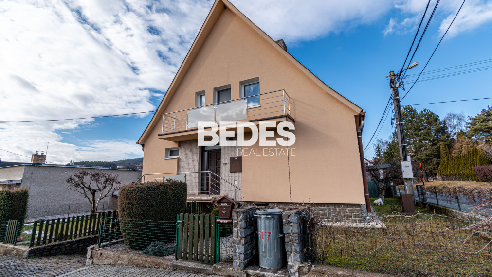 BEDES - 6i Rodinný dom s garážou, Bojnice
