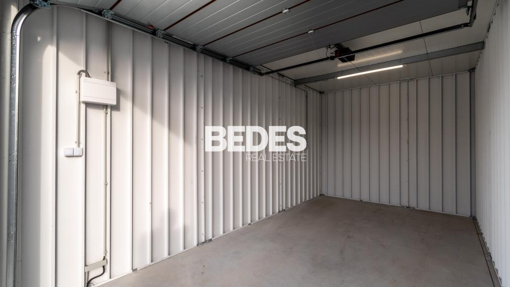 BEDES | Garáže a sklady, oplotený a zabezpečený areál