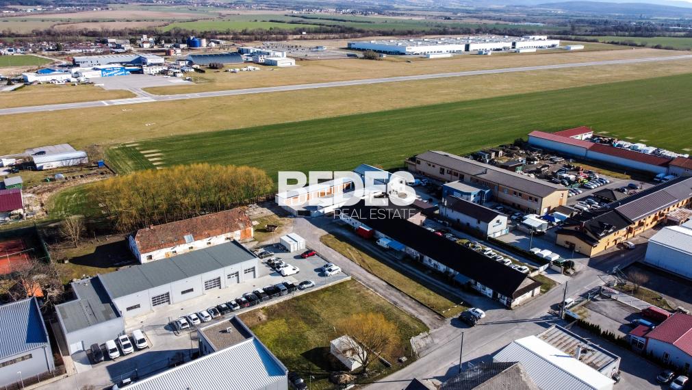 BEDES | Garáže a sklady, oplotený a zabezpečený areál