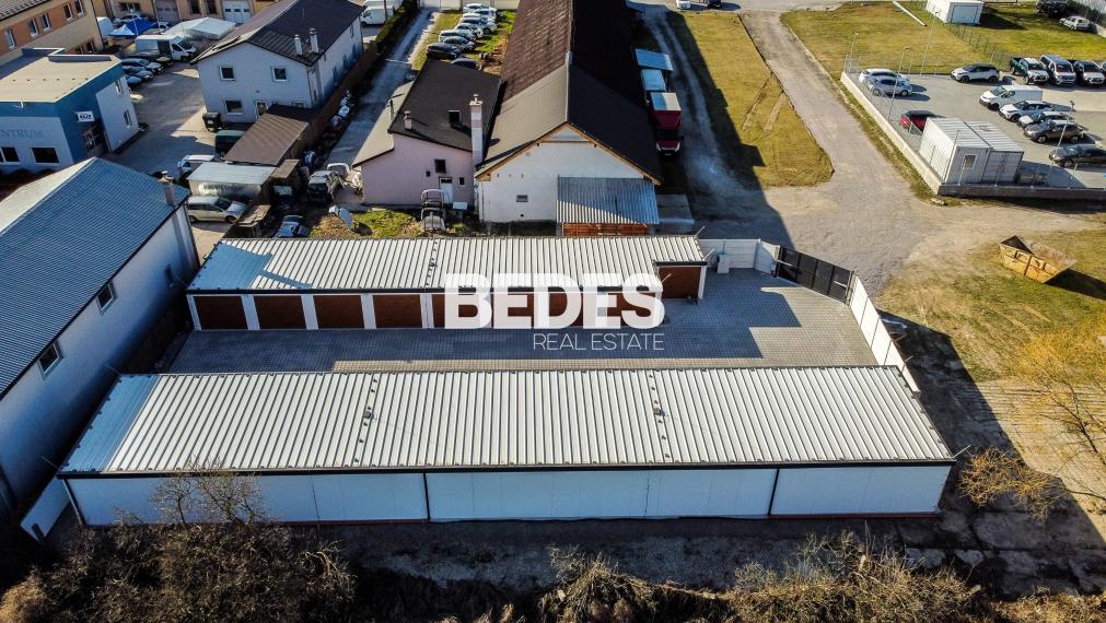 BEDES | Garáže a sklady, oplotený a zabezpečený areál