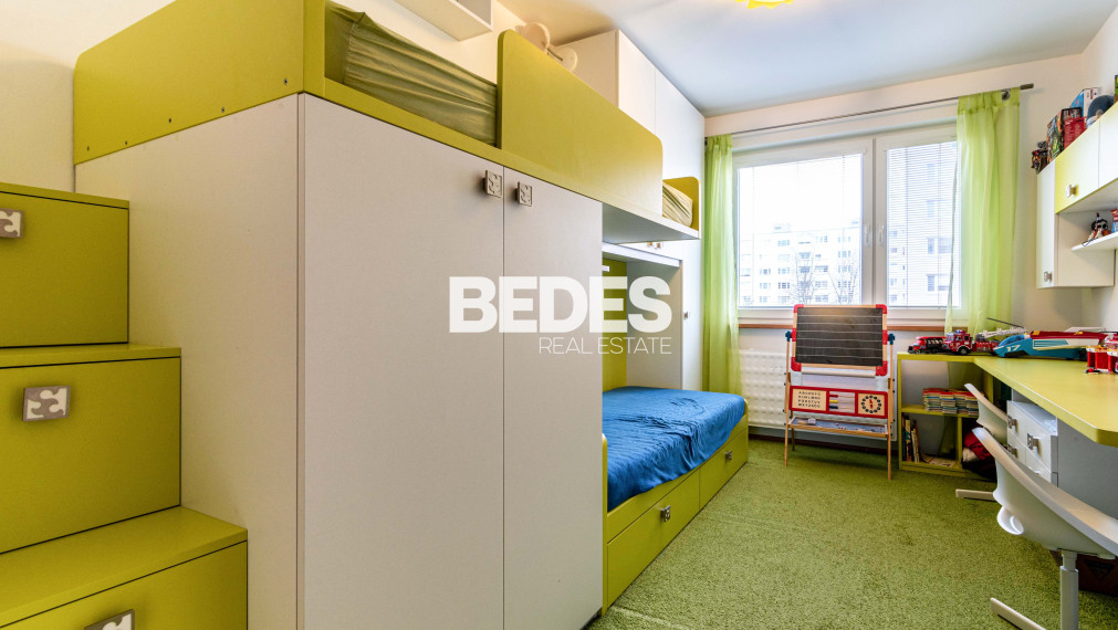BEDES | Zariadený 3 izbový byt po rekonštrukcii, loggia