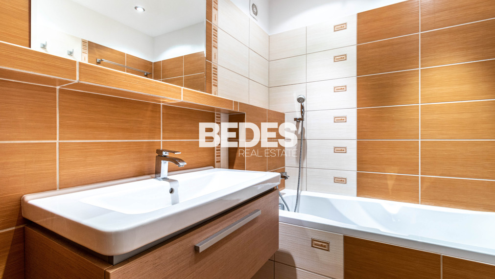 BEDES | Zariadený 3 izbový byt po rekonštrukcii, loggia