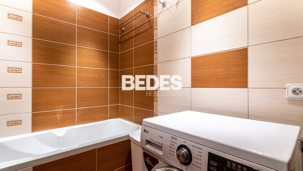 BEDES | Zariadený 3 izbový byt po rekonštrukcii, loggia