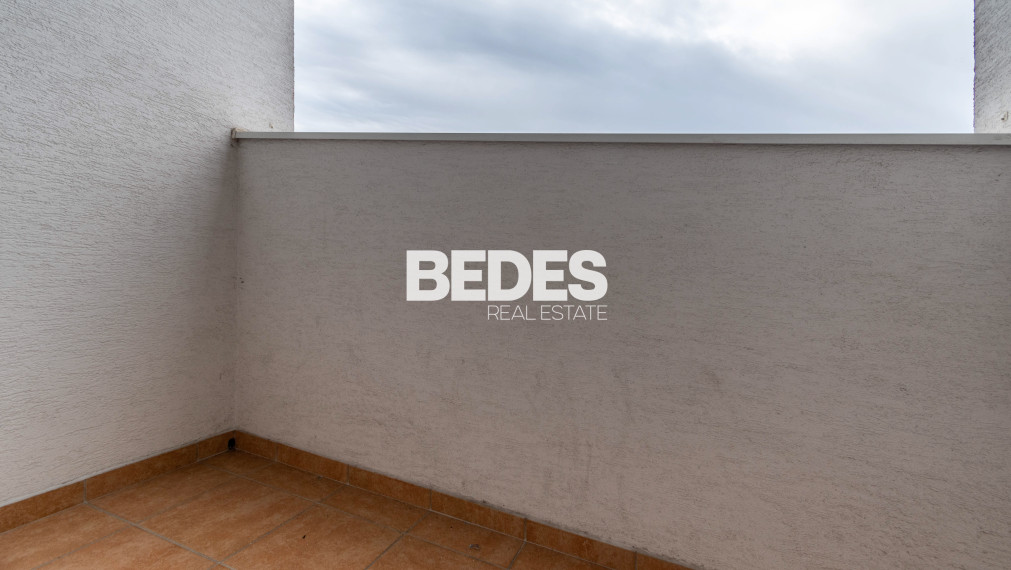 BEDES | Zariadený 3 izbový byt po rekonštrukcii, loggia