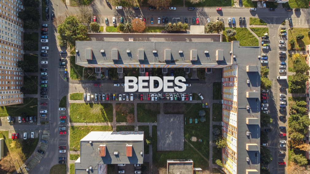 BEDES | Zariadený 3 izbový byt po rekonštrukcii, loggia