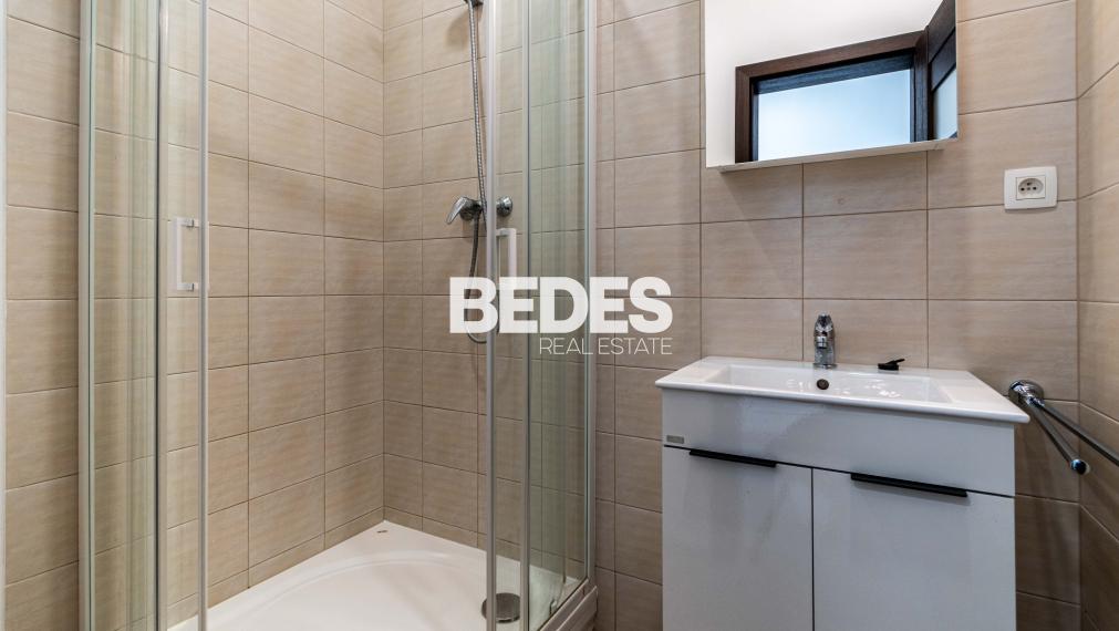 BEDES | Moderný 2 izbový byt v novostavbe s balkónom, vyhradený parking