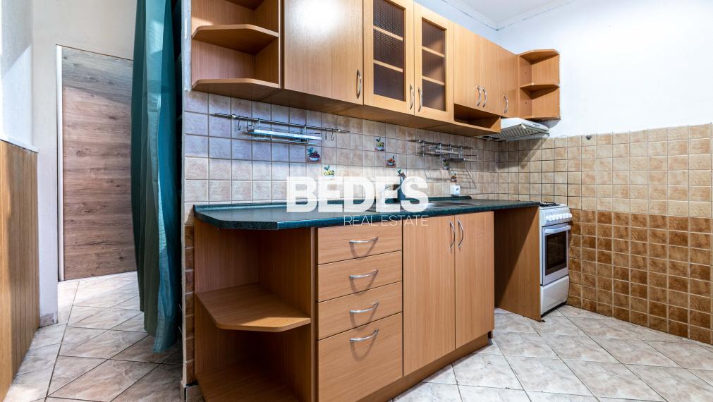 BEDES | Prízemný 2 izbový byt po čiastočnej rekonštrukcii v širšom centre