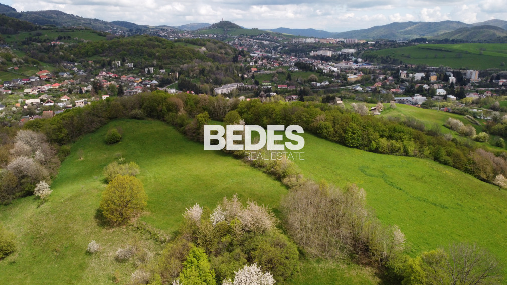 BEDES | Lukratívny pozemok s výhľadom na Banskú Štiavnicu ( Štefultov )