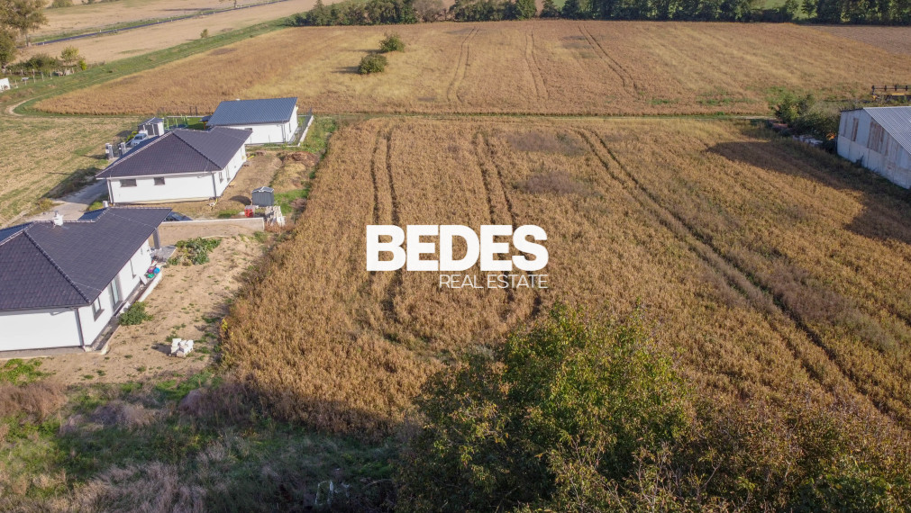 BEDES |Pozemky s rodinným domom vhodné na výstavbu rodinných