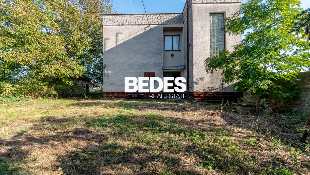 BEDES |Pozemky s rodinným domom vhodné na výstavbu rodinných