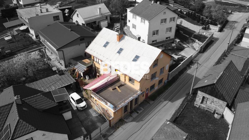 BEDES | Komerčný objekt v Jalovci, frekventovaná cesta