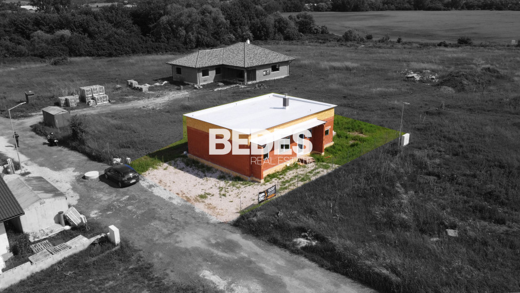 BEDES | Moderná novostavba v novej časti obce Brodzany