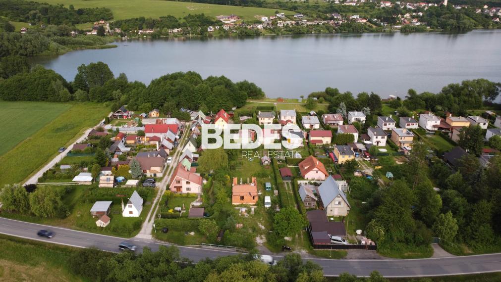 BEDES | Jedinečný pozemok pri priehrade v Nitrianskom Rudne