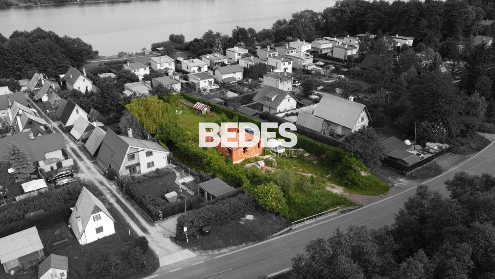 BEDES | Jedinečný pozemok pri priehrade v Nitrianskom Rudne