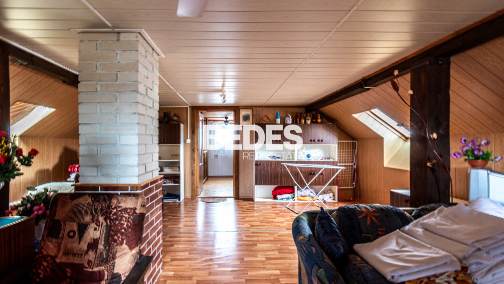 BEDES | REZERVOVANÉ / Rodinný dom v centre obce Rybany