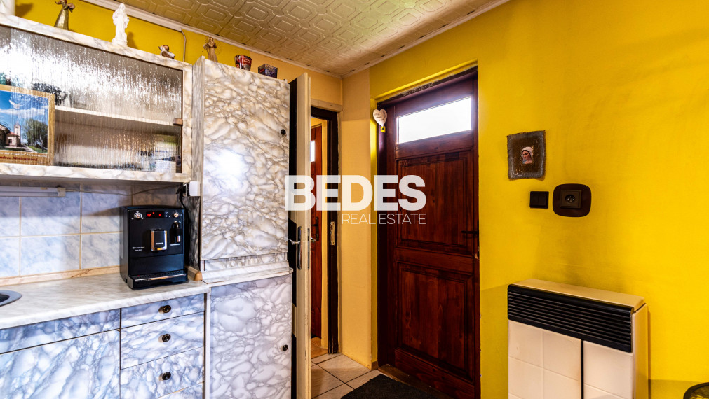 BEDES | REZERVOVANÉ / Rodinný dom v centre obce Rybany