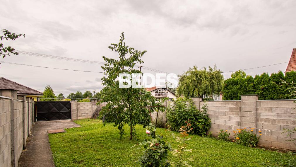 BEDES | REZERVOVANÉ / Rodinný dom v centre obce Rybany