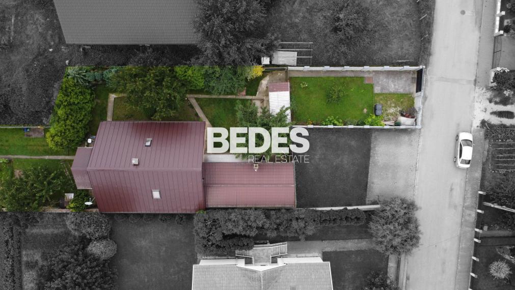 BEDES | REZERVOVANÉ / Rodinný dom v centre obce Rybany