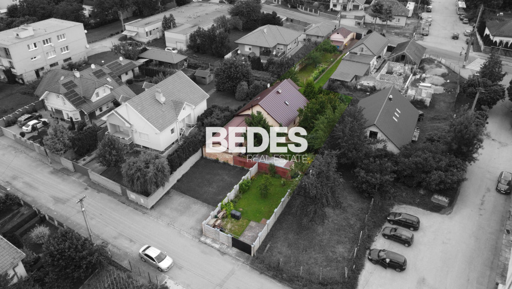 BEDES | REZERVOVANÉ / Rodinný dom v centre obce Rybany