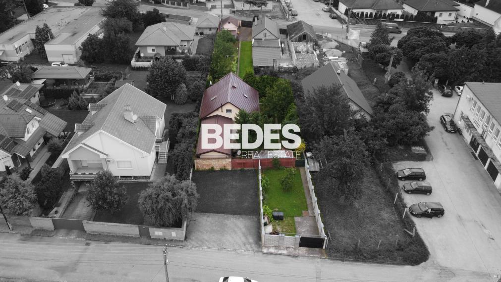 BEDES | REZERVOVANÉ / Rodinný dom v centre obce Rybany