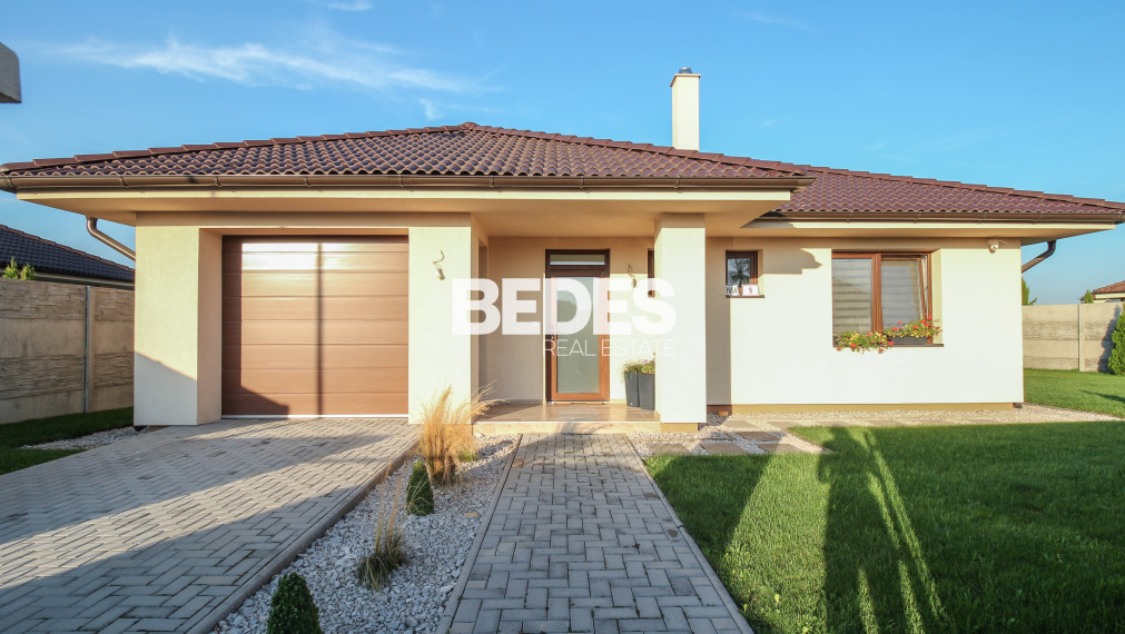 BEDES | Samostatne stojaci bungalov 135m2, novostavba, garáž