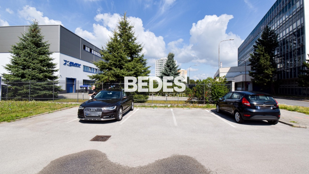 BEDES | Novostavba 2 izb. byt + 2 parkovacie státia, Trenčín