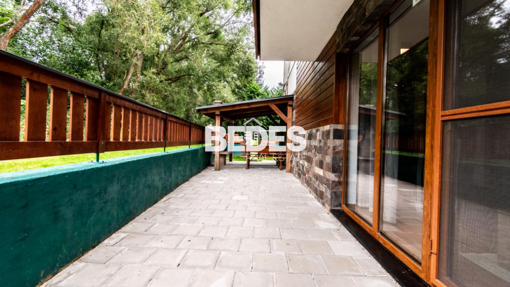 BEDES | Investičný 2i apartmán so súkromným detským ihriskom