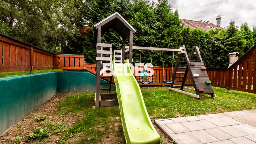 BEDES | Investičný 2i apartmán so súkromným detským ihriskom