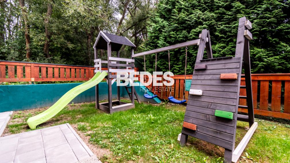 BEDES | Investičný 2i apartmán so súkromným detským ihriskom