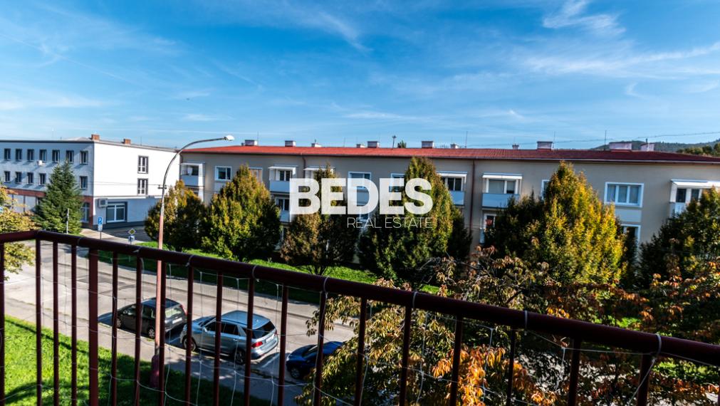 BEDES | 2- izbový byt v centre mesta Partizánske