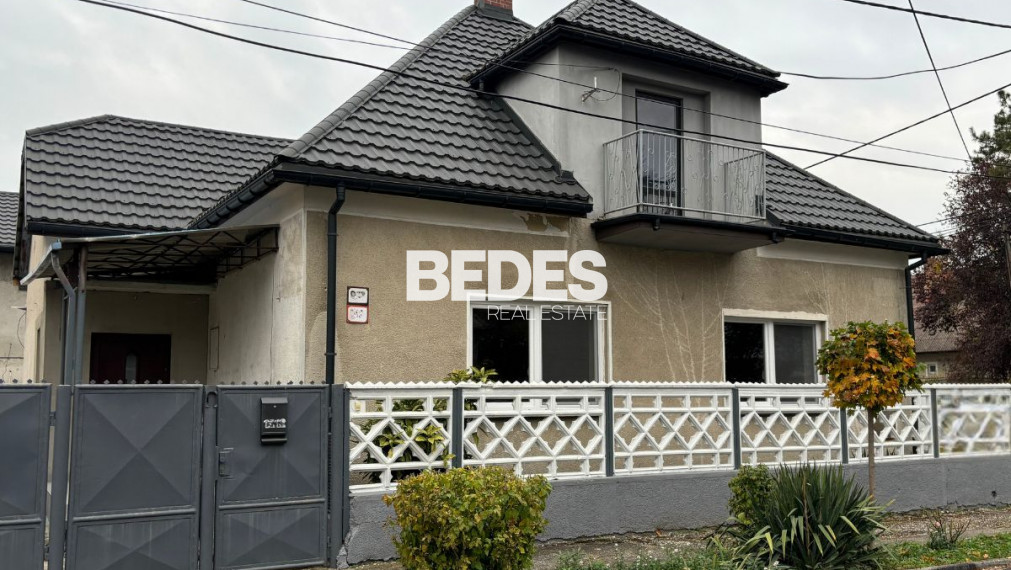 BEDES |Rodinný dom a vedľajšia budova-ideálna na investíciu