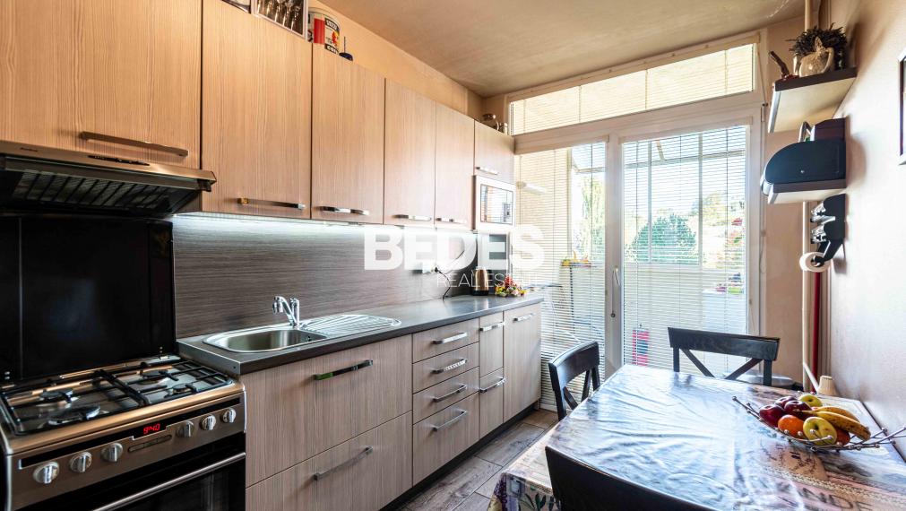 BEDES | 3 izbový byt, 64m2, loggia, Okružná – Handlová