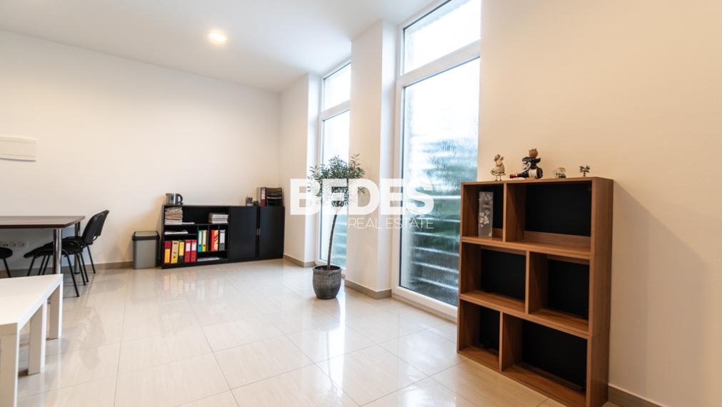 BEDES | Prenájom obchodného priestoru v Novákoch (27,5m2)