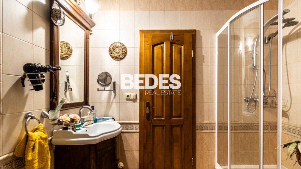 BEDES | REZERVOVANÉ | Jedinečný rodinný dom v Oslanoch