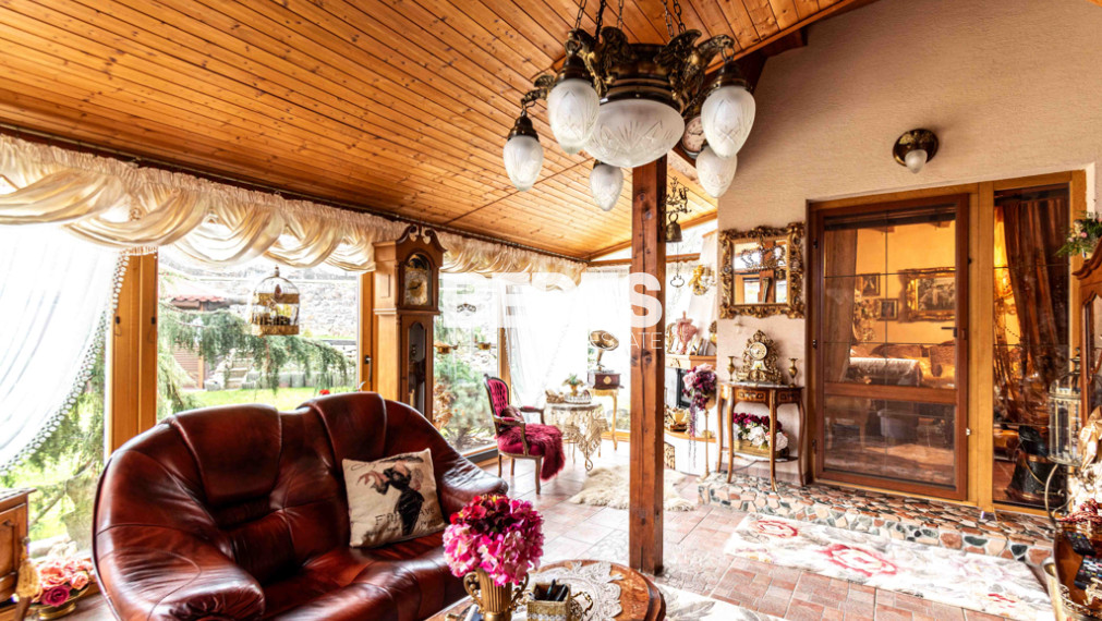 BEDES | REZERVOVANÉ | Jedinečný rodinný dom v Oslanoch