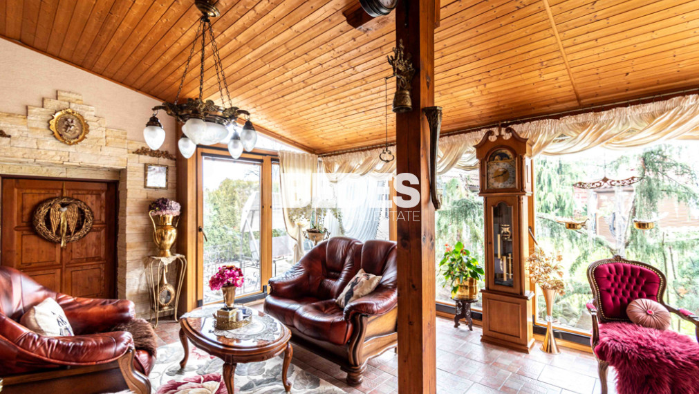 BEDES | REZERVOVANÉ | Jedinečný rodinný dom v Oslanoch