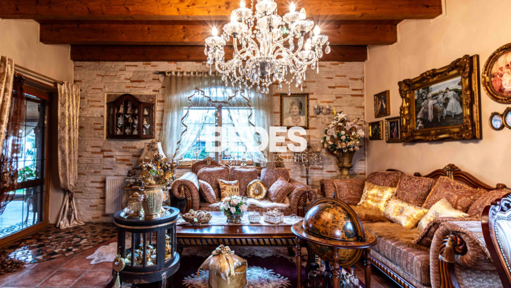 BEDES | REZERVOVANÉ | Jedinečný rodinný dom v Oslanoch