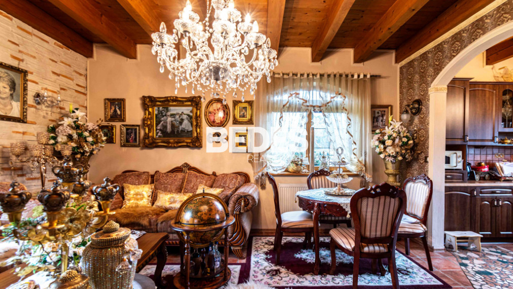 BEDES | REZERVOVANÉ | Jedinečný rodinný dom v Oslanoch