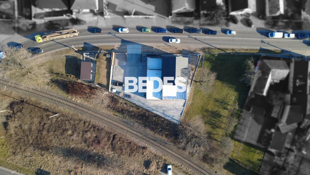 BEDES | Vysoké garáže a sklady v oplotenom a zabezp. areáli