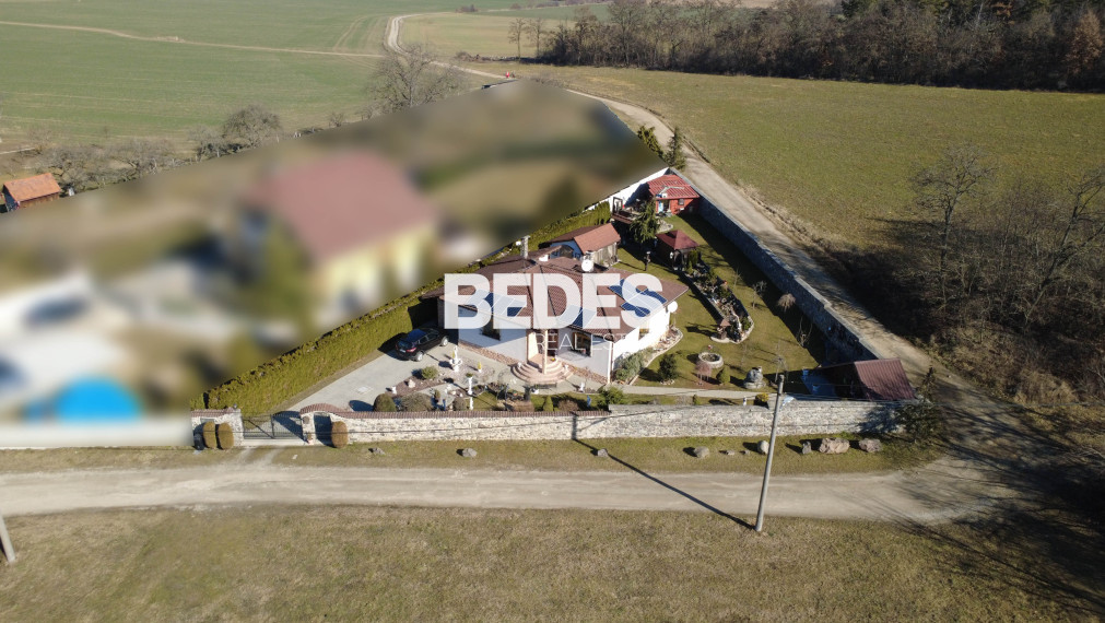 BEDES | REZERVOVANÉ | Jedinečný rodinný dom v Oslanoch