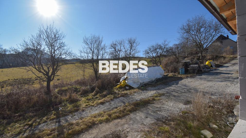 BEDES | Rod.dom v štádiu hrubej stavby, 128m2, pozemok 549m2