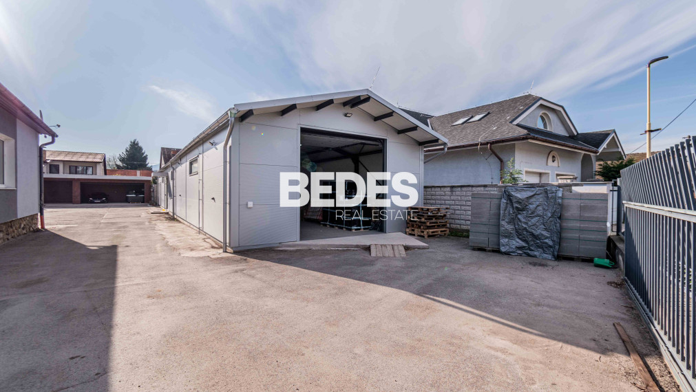 BEDES | moderný skladový priestor a kancelárie s parkovaním