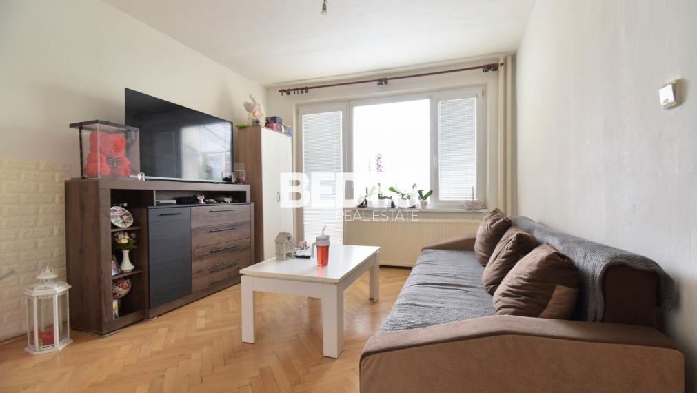 BEDES | Prenájom 1 izbový byt, 50m2, čiastočne zariadený, ZH