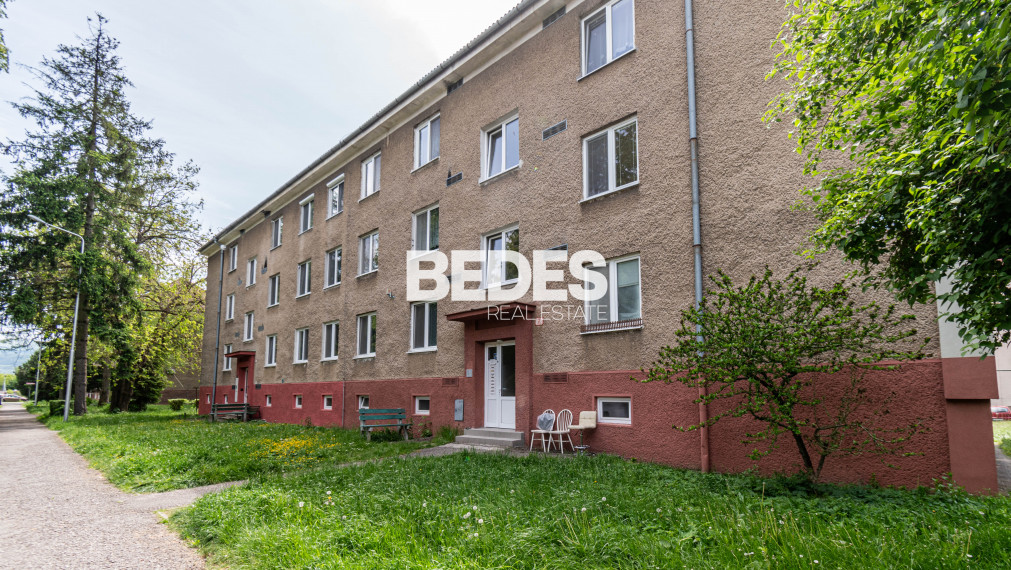 BEDES | ZNÍŽENÁ CENA: - 3-izbový byt, Priama ul., Prievidza