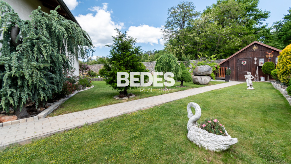 BEDES | REZERVOVANÉ | Jedinečný rodinný dom v Oslanoch