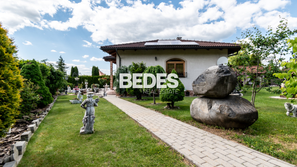 BEDES | REZERVOVANÉ | Jedinečný rodinný dom v Oslanoch