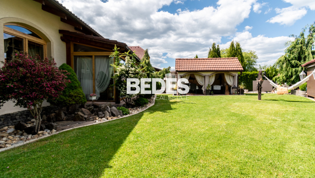 BEDES | REZERVOVANÉ | Jedinečný rodinný dom v Oslanoch