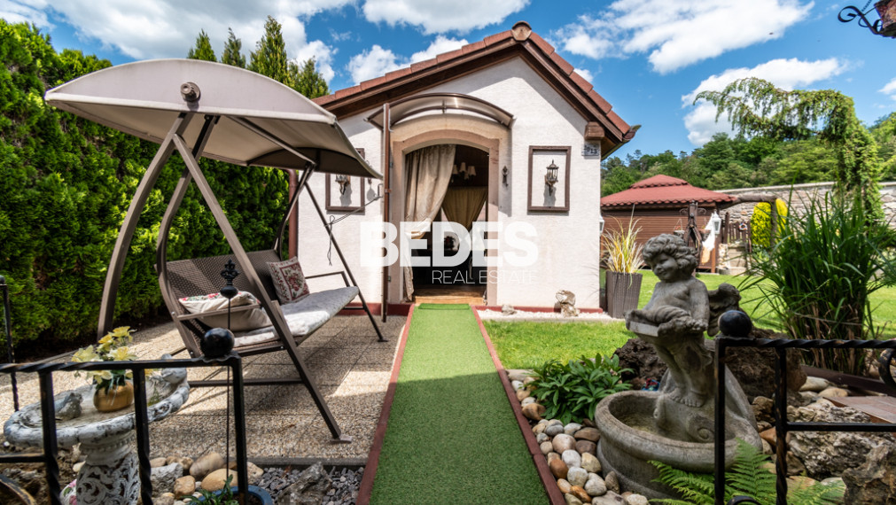BEDES | REZERVOVANÉ | Jedinečný rodinný dom v Oslanoch