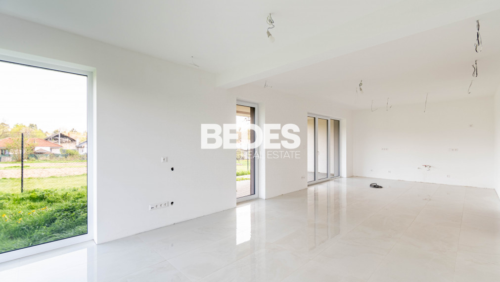 BEDES | novostavba 182m2, pozemok 659m2, 3x terasa, 1x garáž